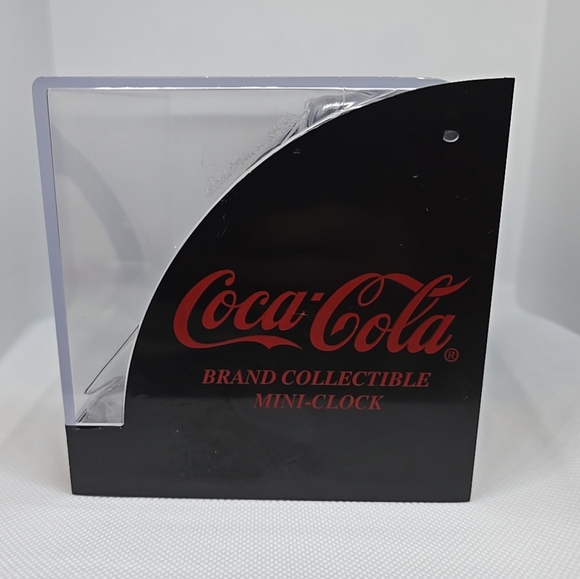 Vintage Coca-Cola Drive Thru Clock Figurine - Picture 4 of 5